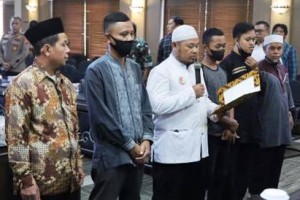 Enam Anggota Khilafatul Muslimin, Ikrar Setia NKRI